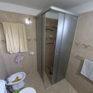 Mampara de Vidrio Corrediza tipo Box 1.20 + 1.20 x 2.00 m