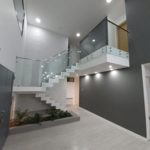 Baranda de Vidrio y Soporte tipo Botón Acero Inoxidable