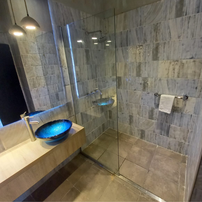 mampara fija de vidrio