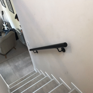 Baranda de Vidrio y Postes Acero Inox Color Negro