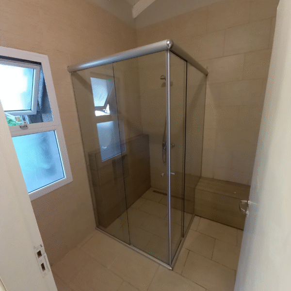 Mampara para baño de vidrio templado y aluminio Corrediza Box